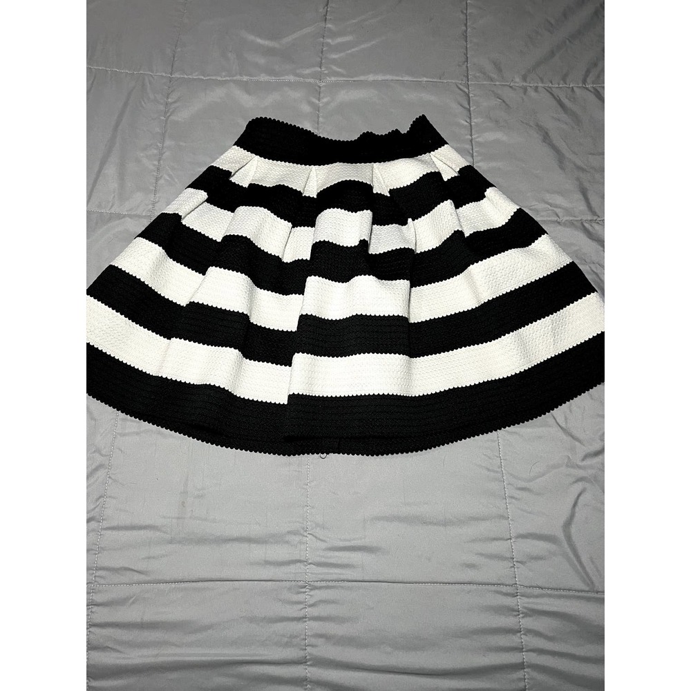 Express striped mini stretchy flare skirt size XS